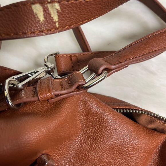 Big Buddha brown vegan zippered Satchel/shoulder bag gold tone hardwares. - Picture 9 of 14